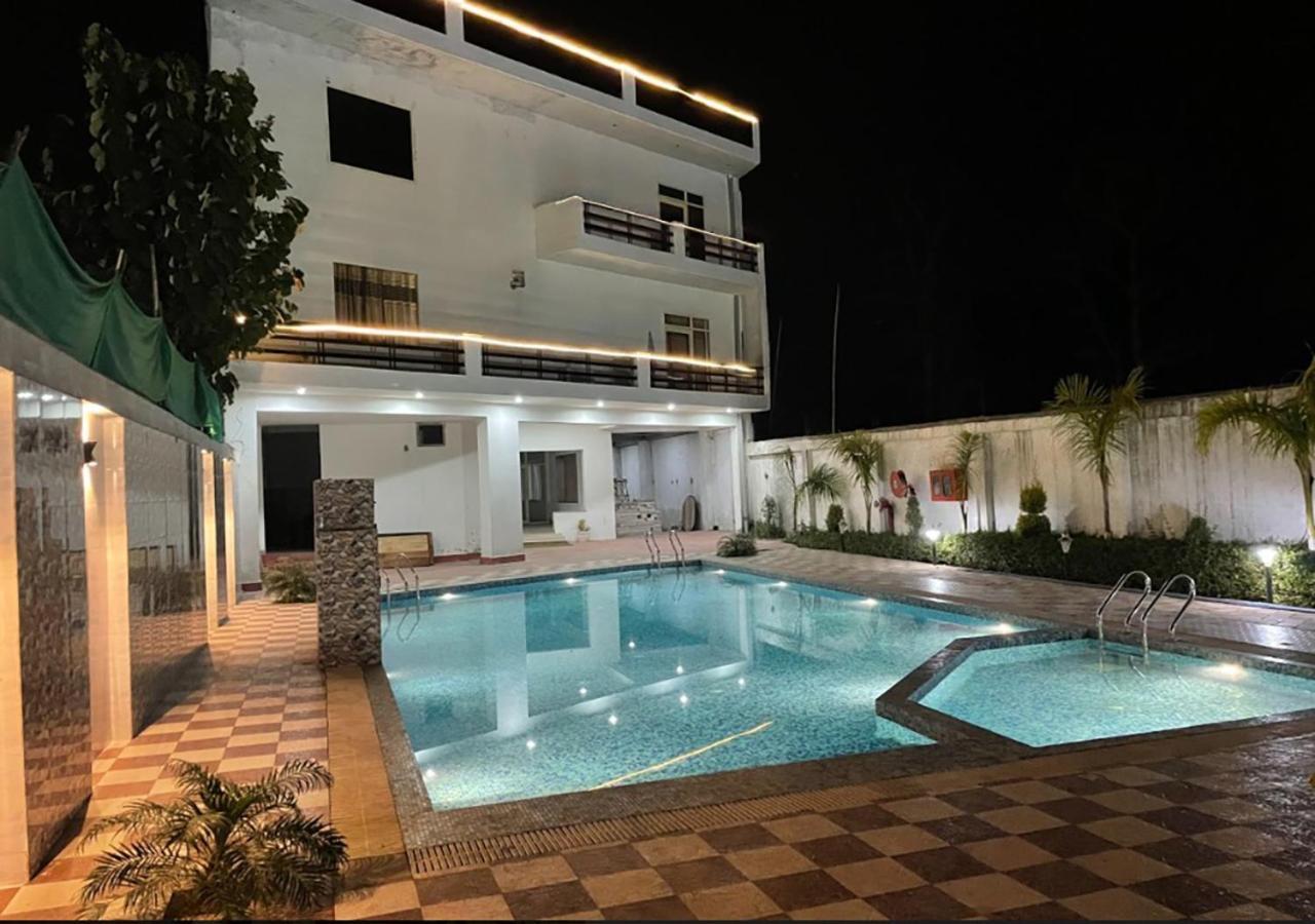 SUMEDHA G Village Resort&Spa Raiwala Exterior foto